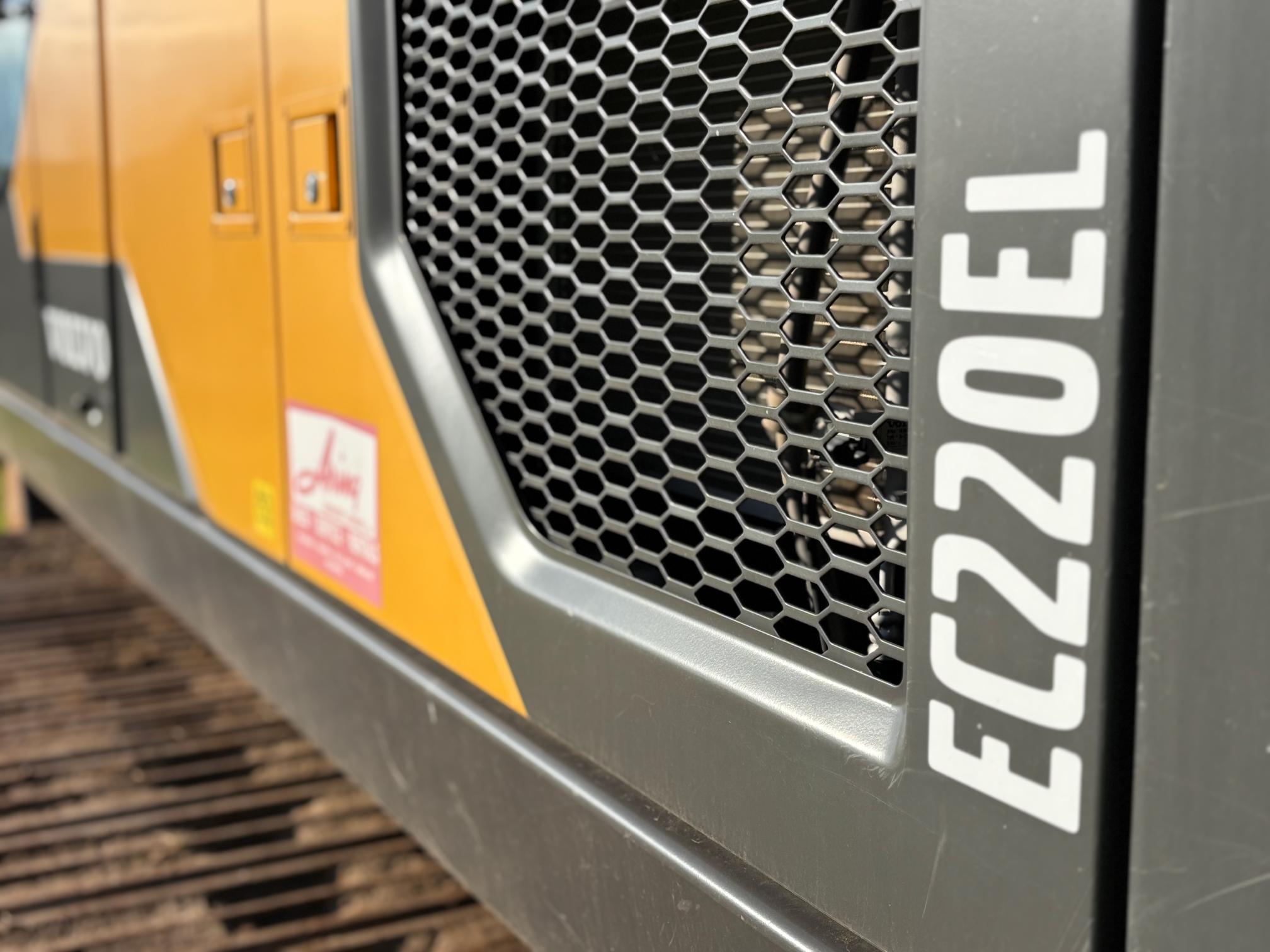 2019 VOLVO EC220EL - Image 12